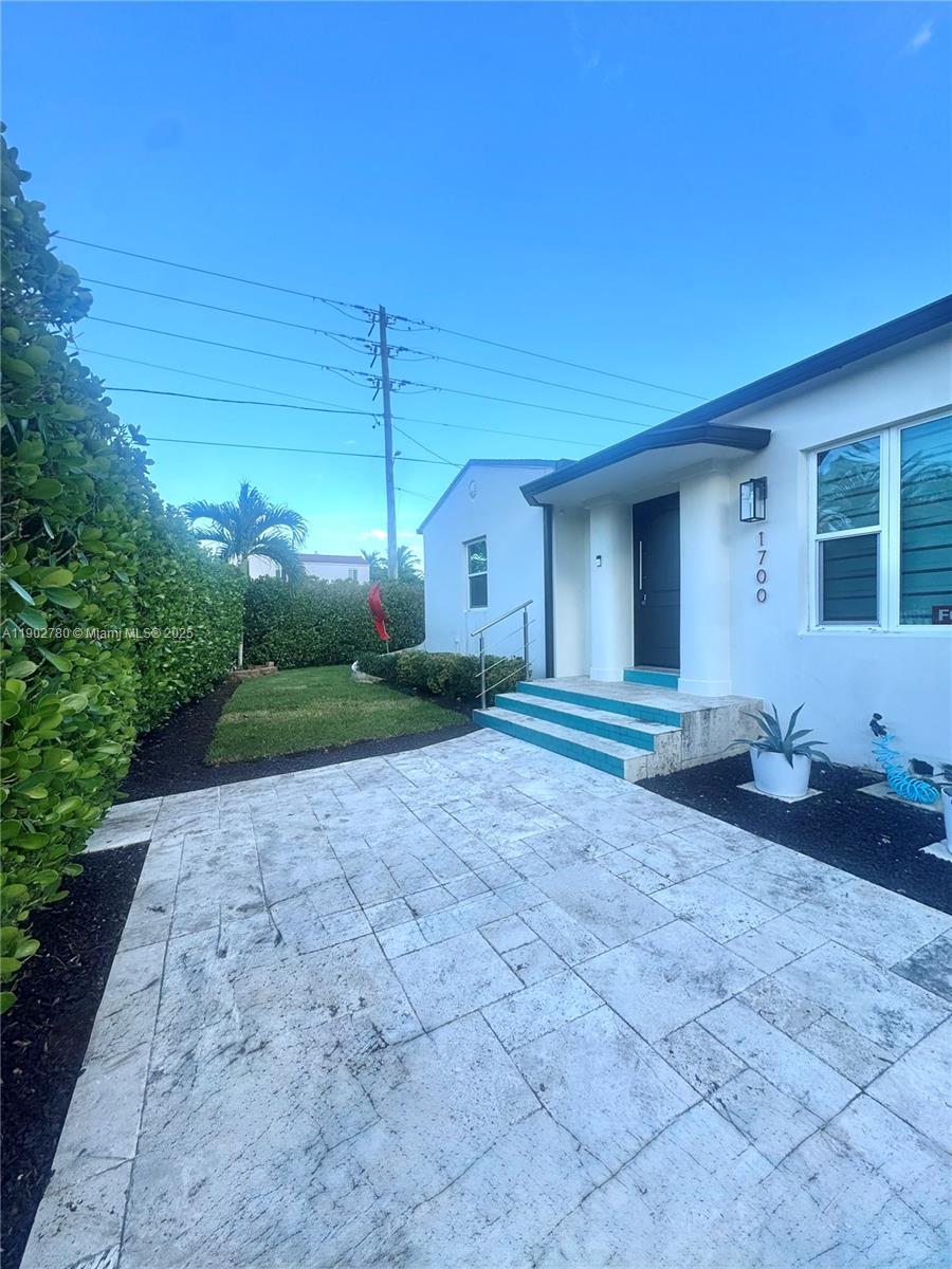 DURNIERS SUB - Residential Lease