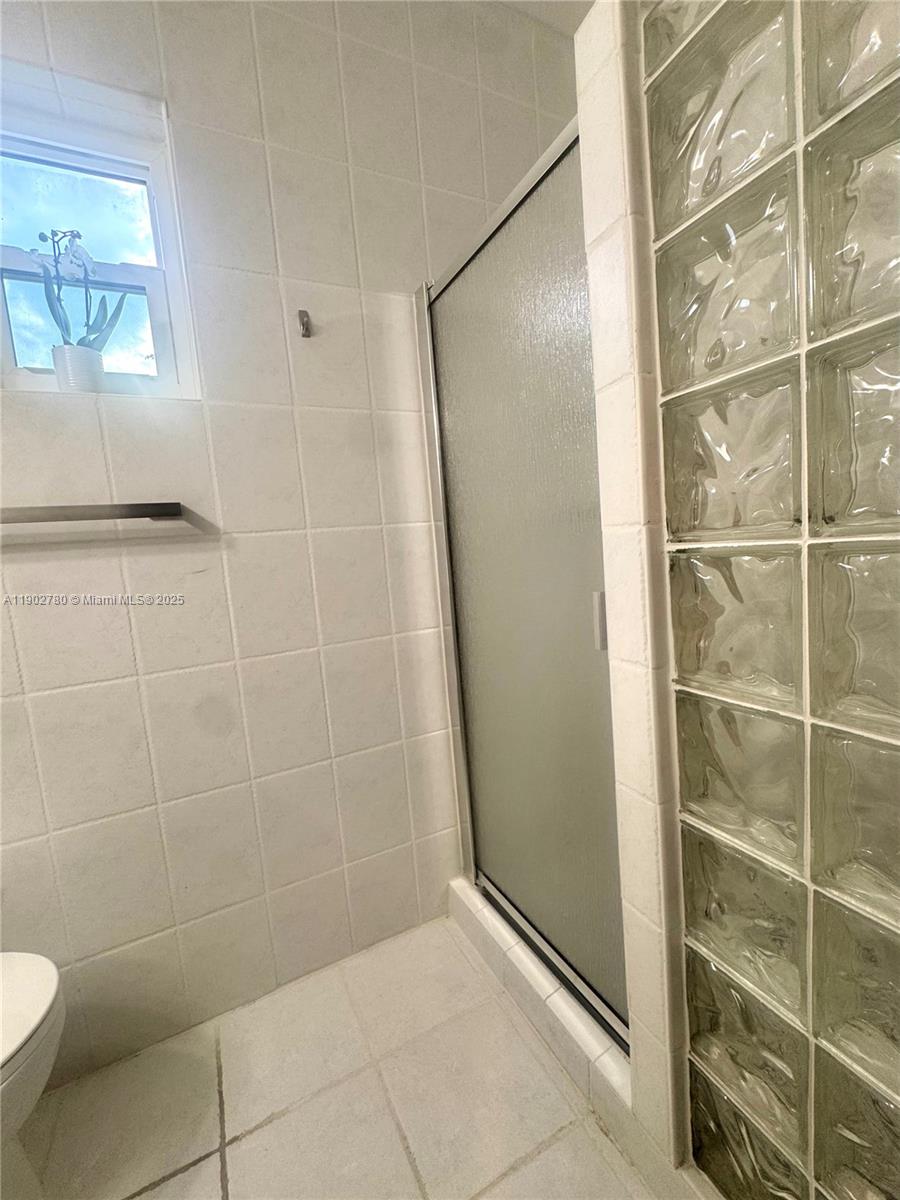 DURNIERS SUB - Residential Lease