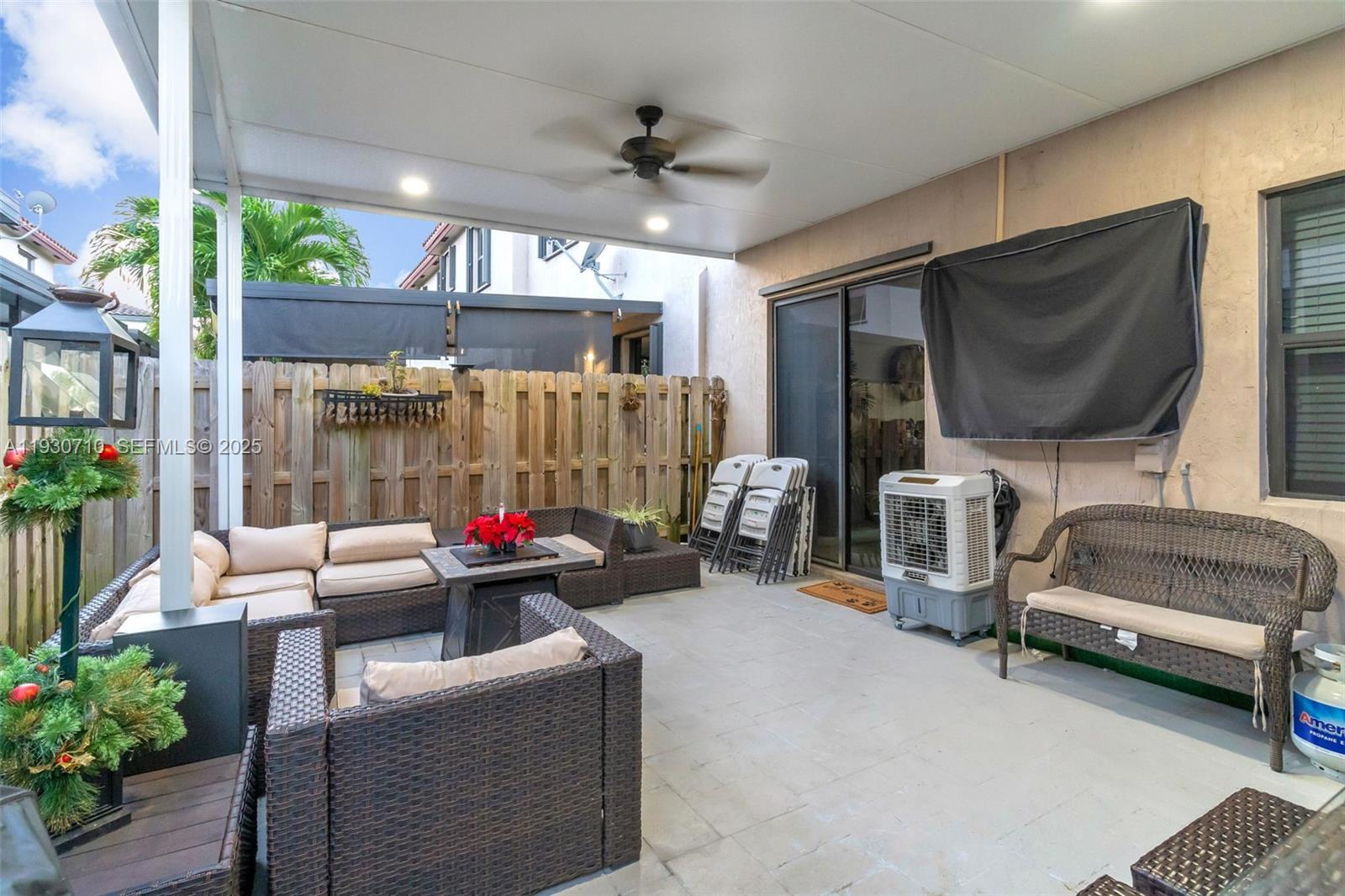 COCO PALM ESTATES - Residential