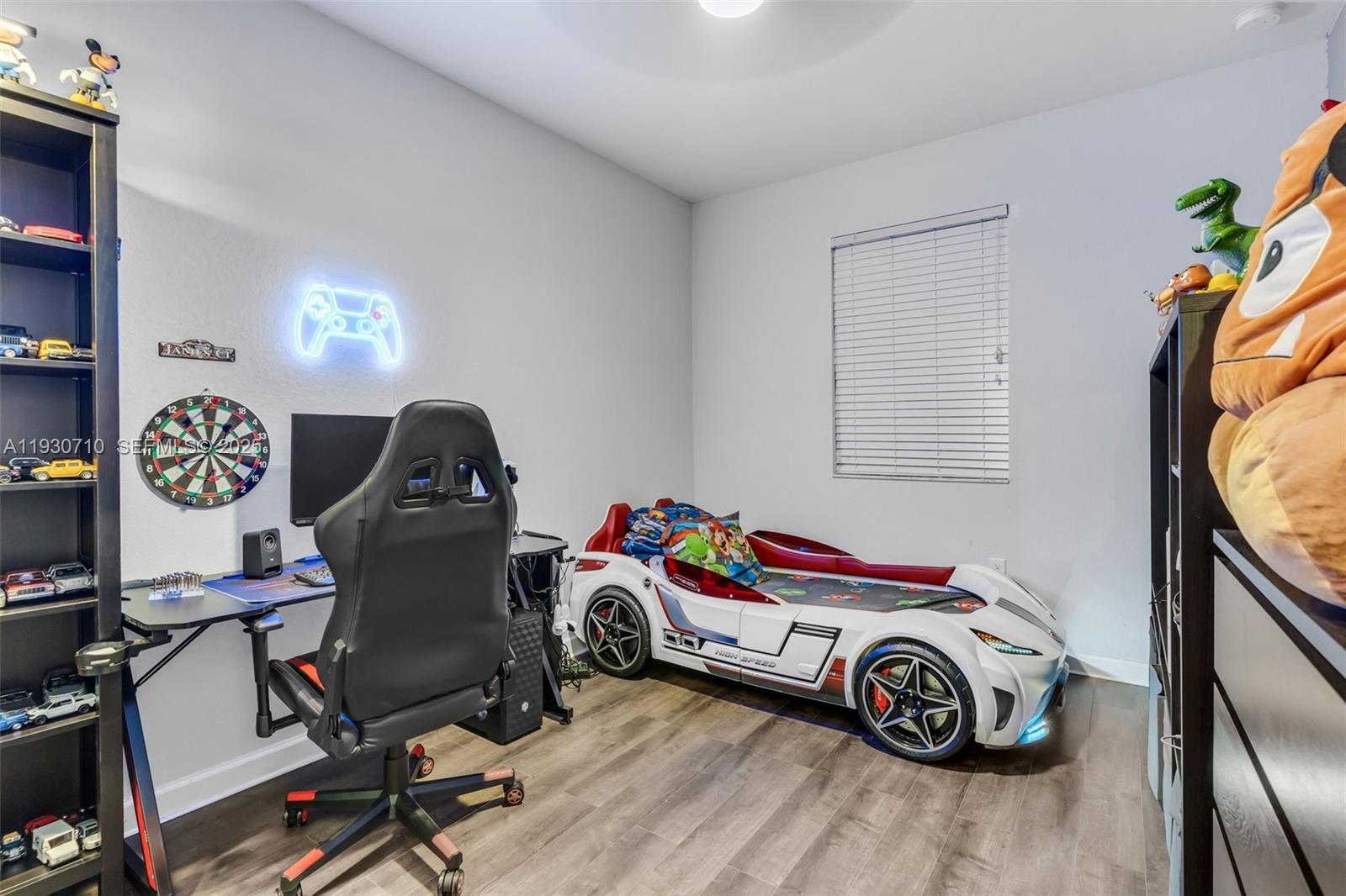 COCO PALM ESTATES - Residential