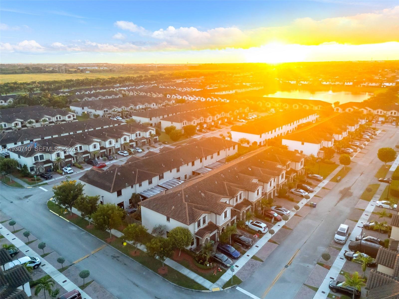 COCO PALM ESTATES - Residential