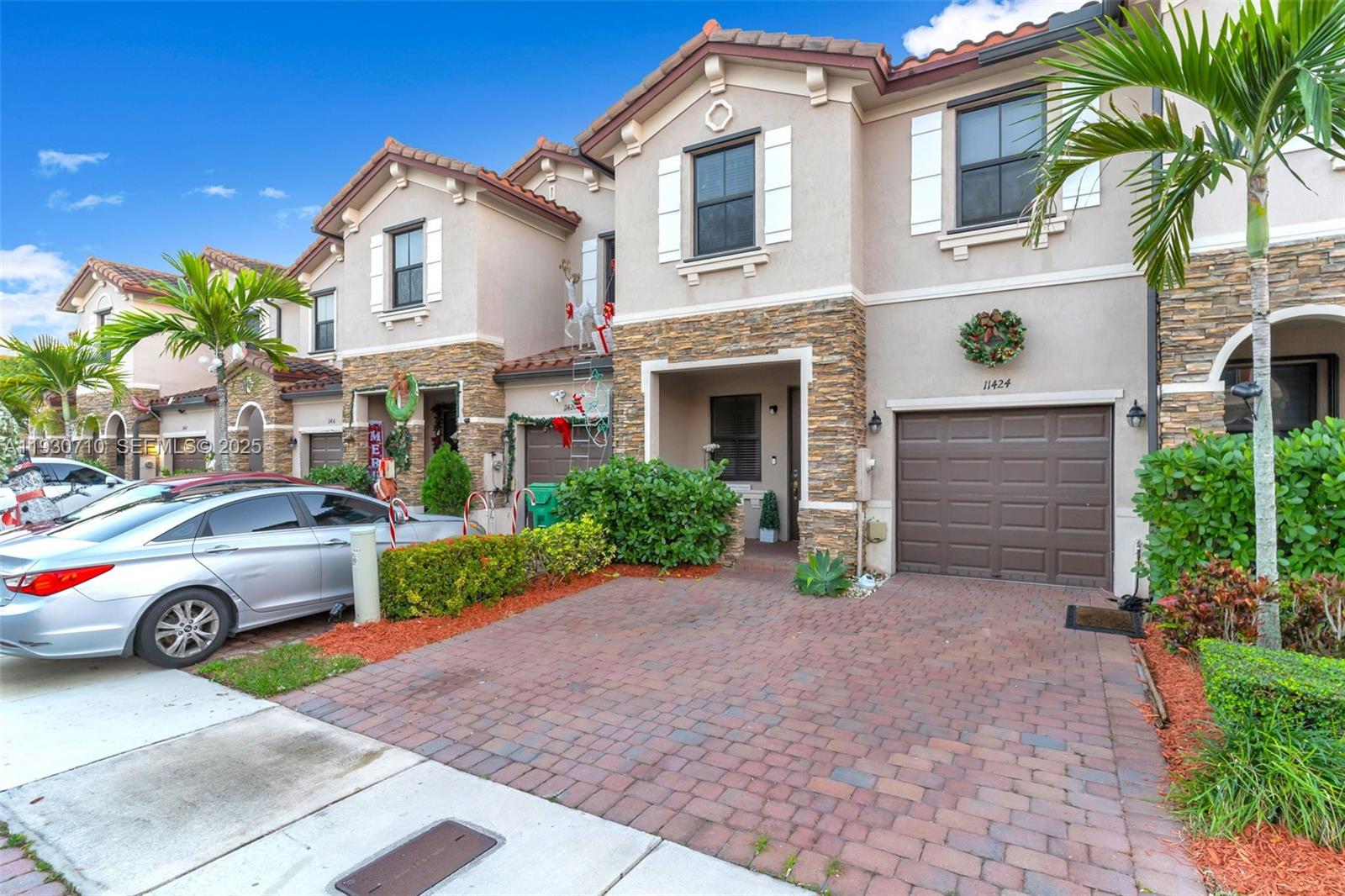 COCO PALM ESTATES - Residential