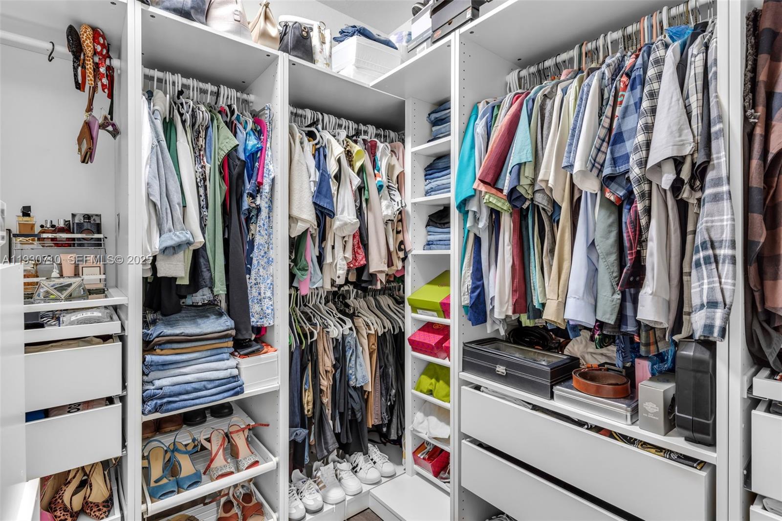 COCO PALM ESTATES - Residential