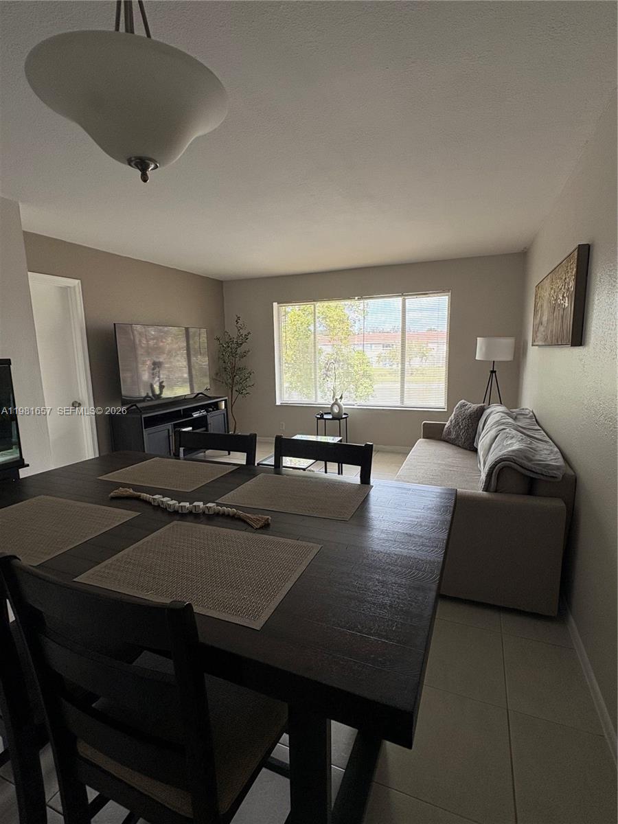 LAKEWOOD VILLAGE - Residential Lease