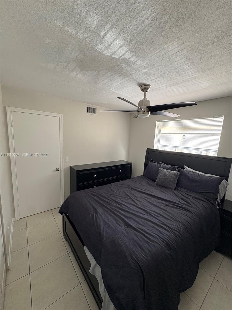 LAKEWOOD VILLAGE - Residential Lease