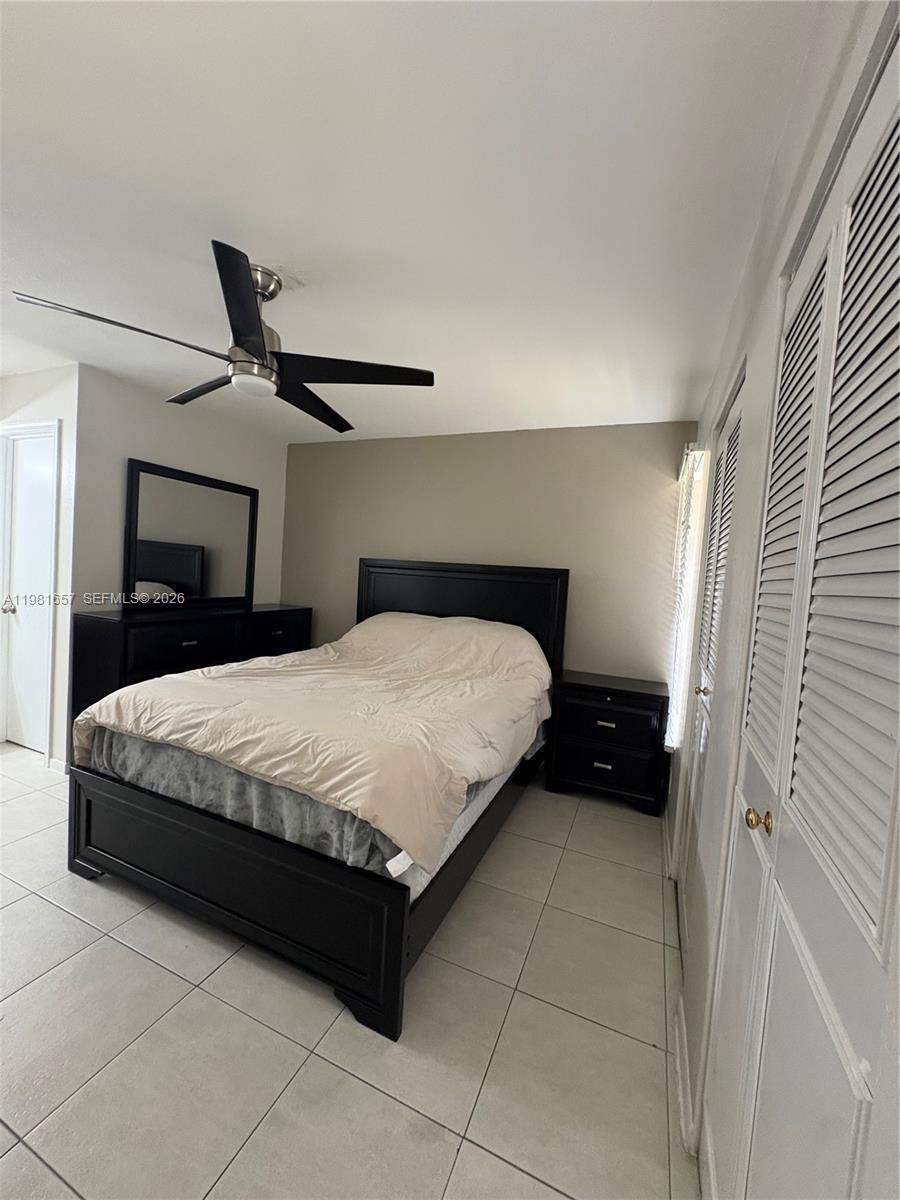 LAKEWOOD VILLAGE - Residential Lease