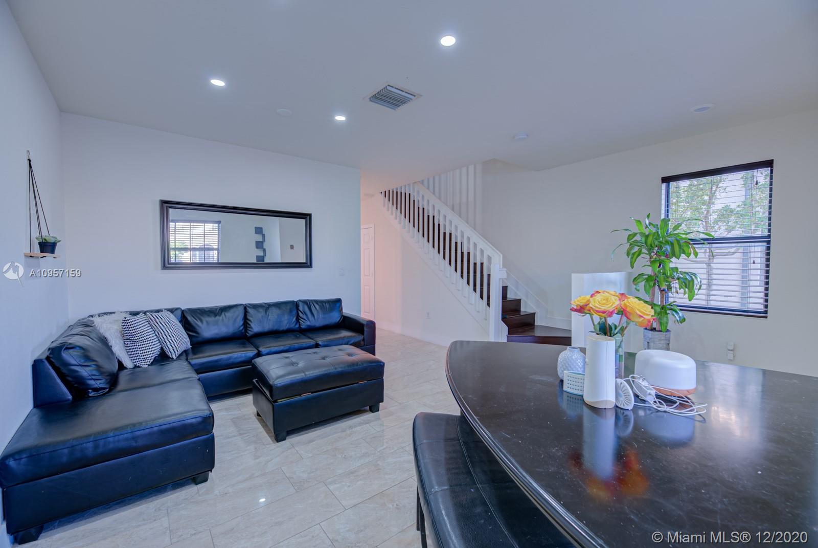 COCO PALM ESTATES - Residential