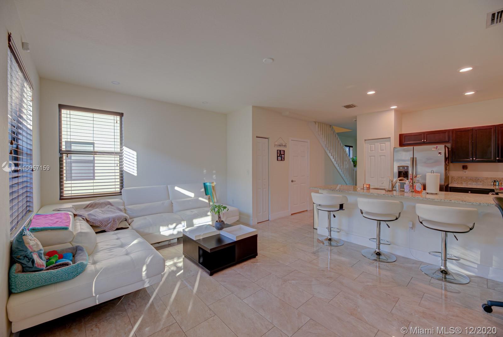 COCO PALM ESTATES - Residential