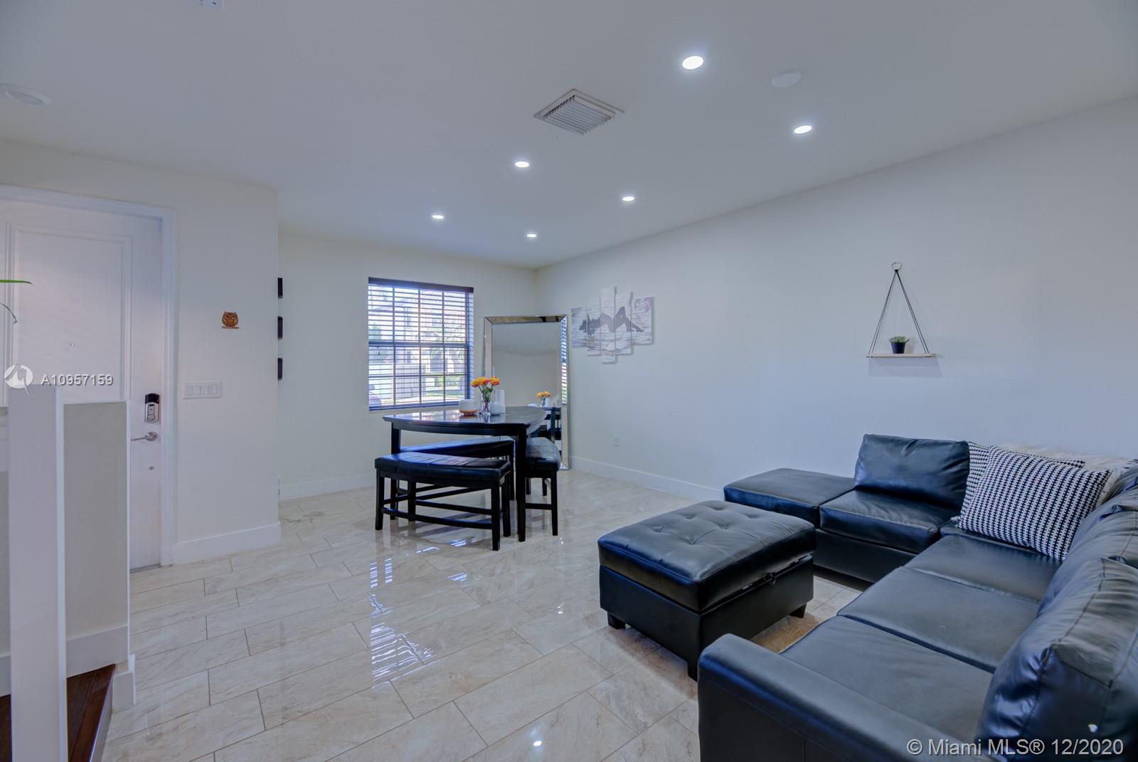 COCO PALM ESTATES - Residential