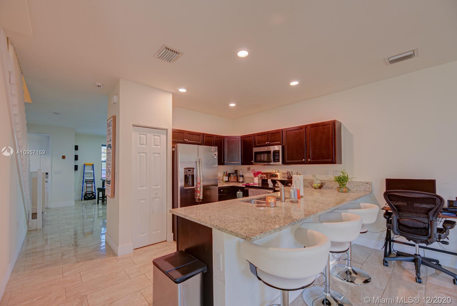 COCO PALM ESTATES - Residential