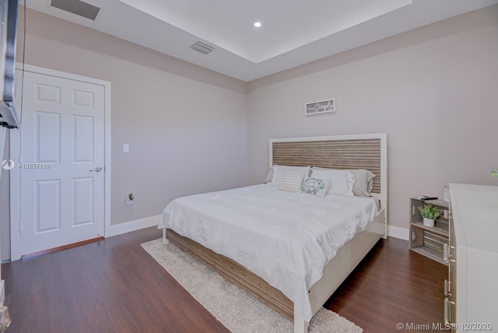 COCO PALM ESTATES - Residential