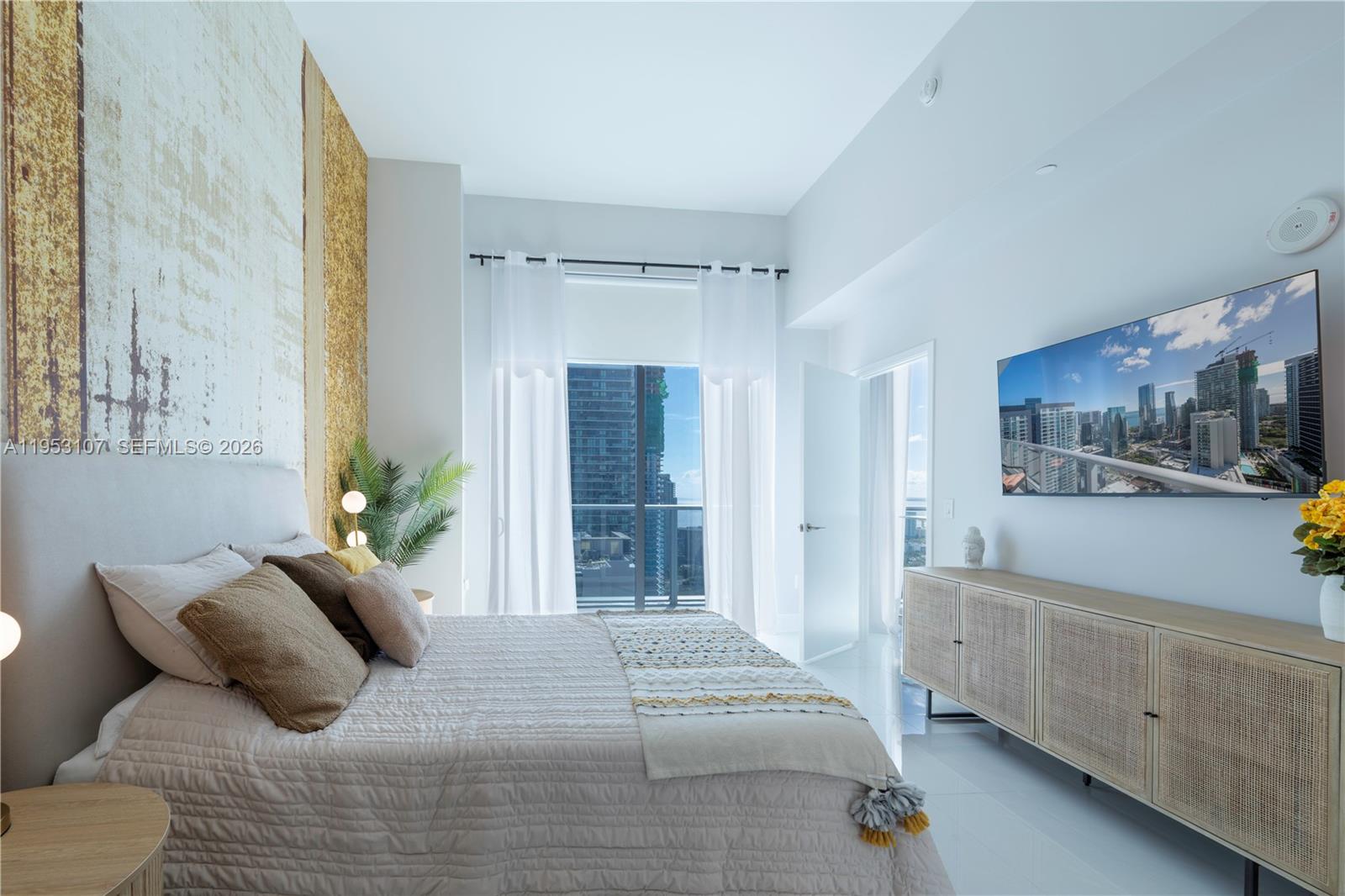 1100 MILLECENTO RESIDENCE - Residential