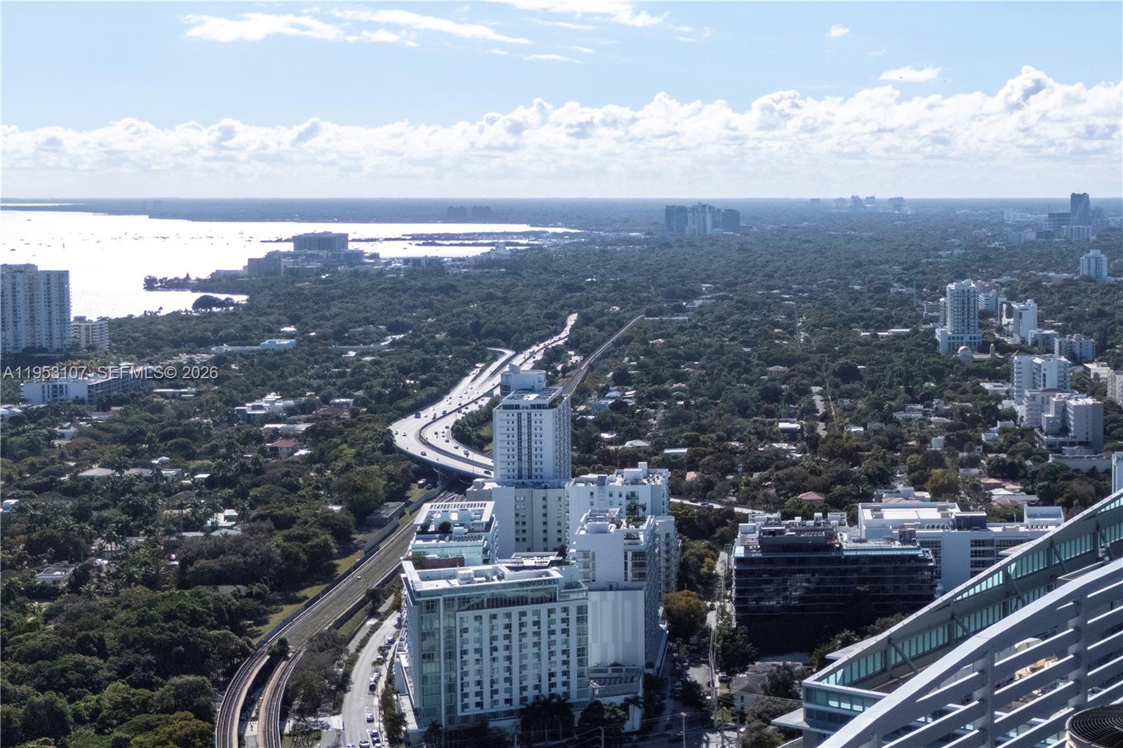 1100 MILLECENTO RESIDENCE - Residential