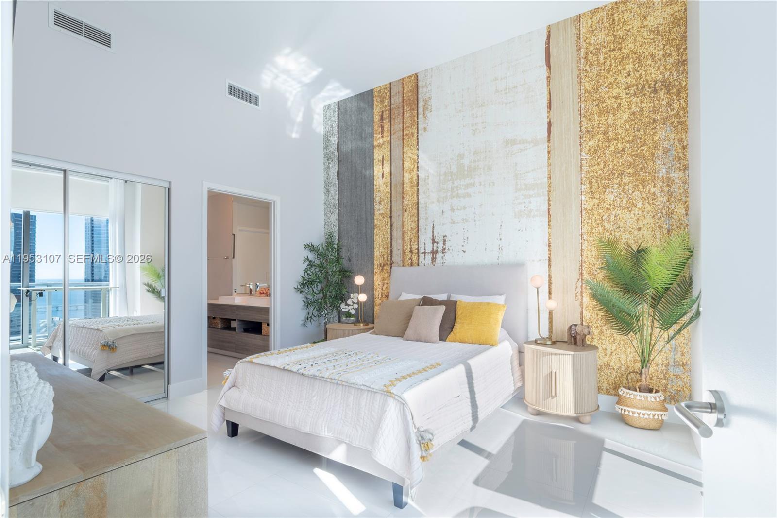 1100 MILLECENTO RESIDENCE - Residential