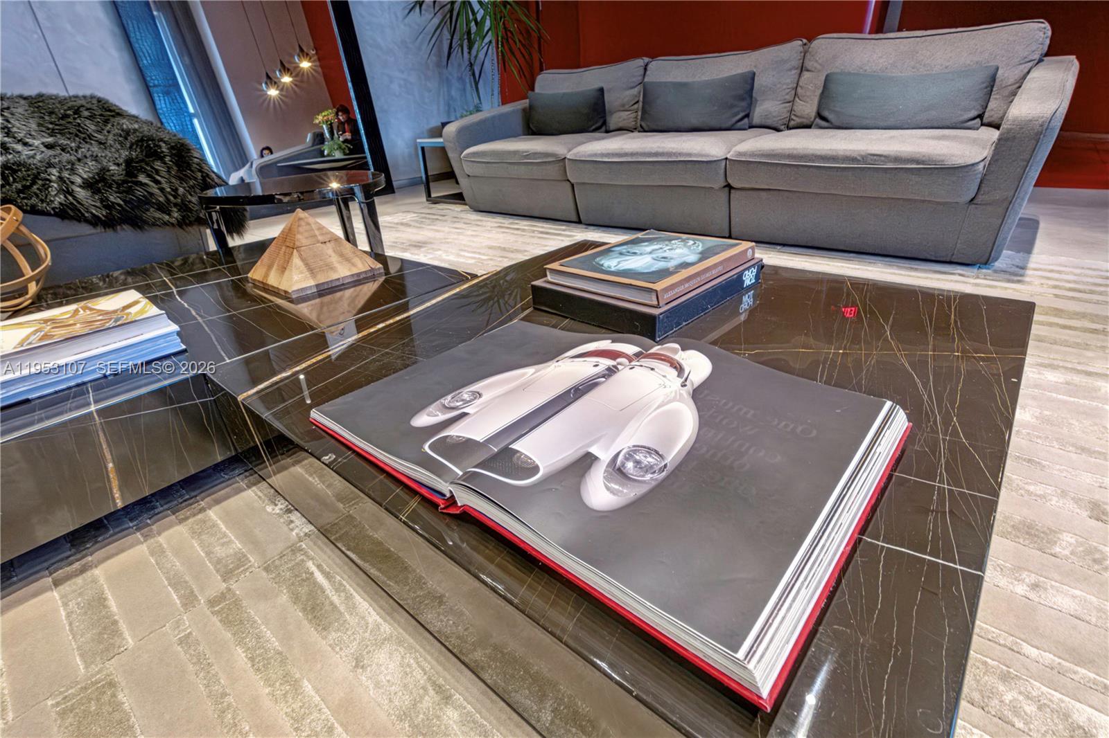 1100 MILLECENTO RESIDENCE - Residential