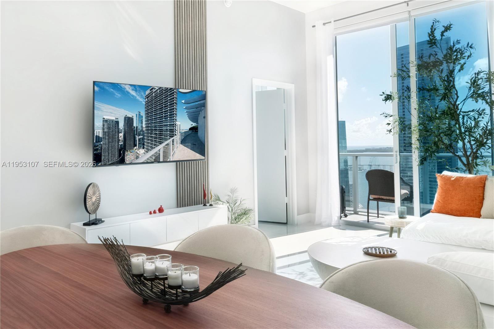 1100 MILLECENTO RESIDENCE - Residential