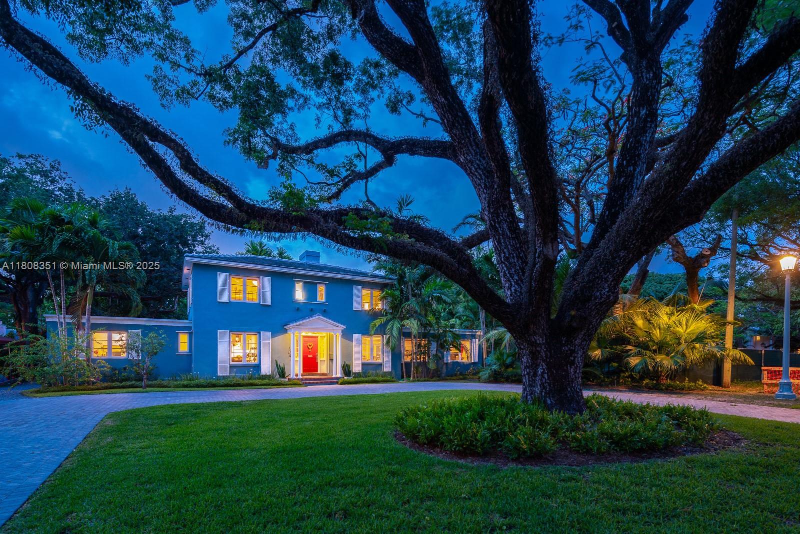 3245 Riviera Dr, Coral Gables, Broward County, Florida - 4 Bedrooms  
4 Bathrooms - 