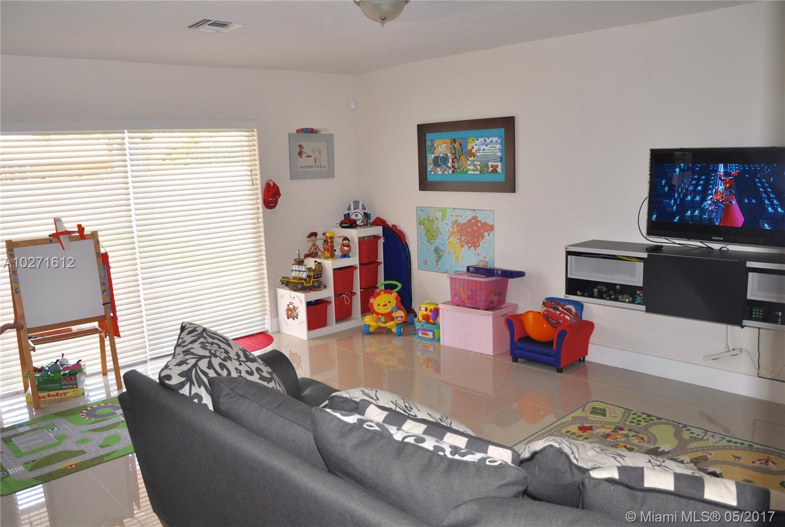 HIGHLAND LAKES SEC 6 - Residential