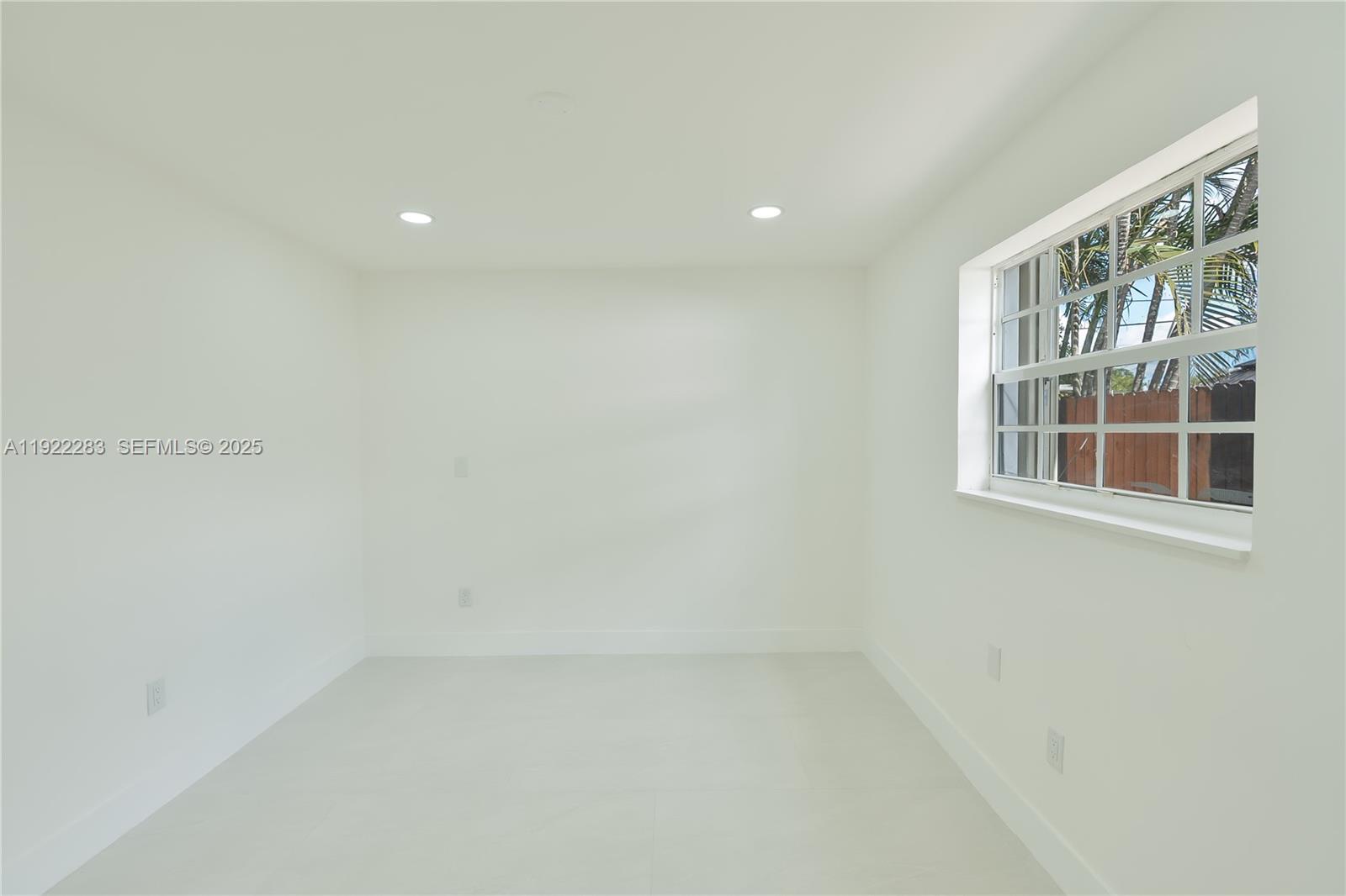 DRIFTWOOD PLAZA NO 3 - Residential