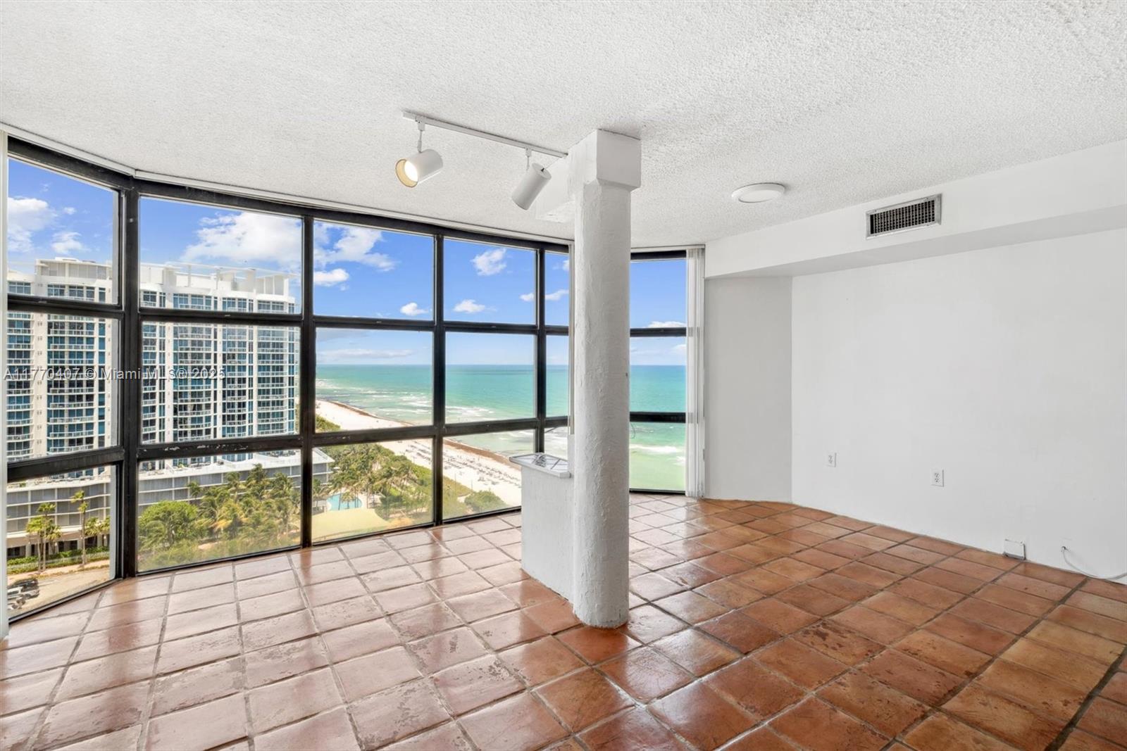 6423 Collins Ave 1607