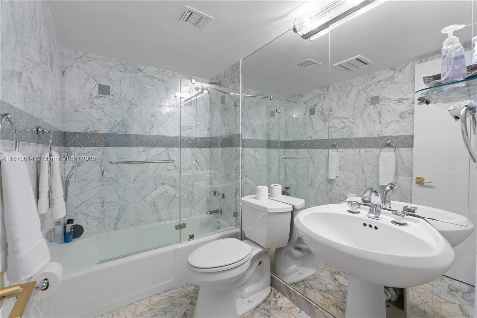 ROYAL OAKS - Residential