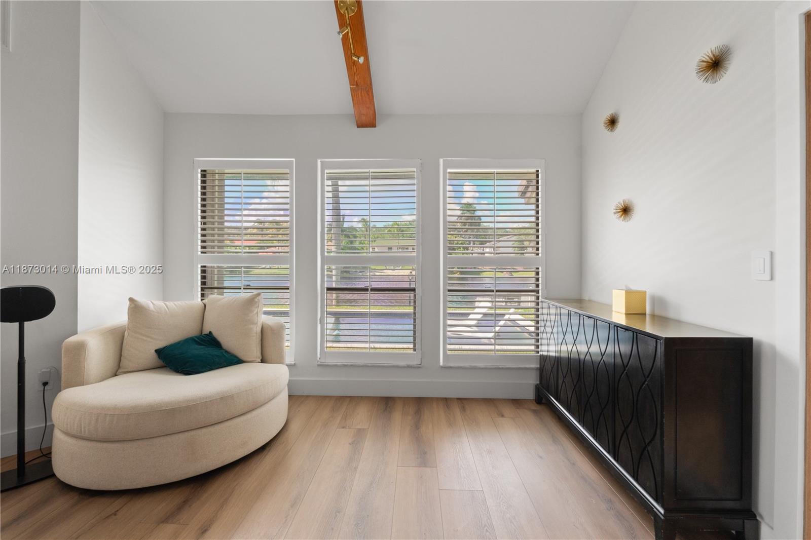 ROYAL OAKS - Residential