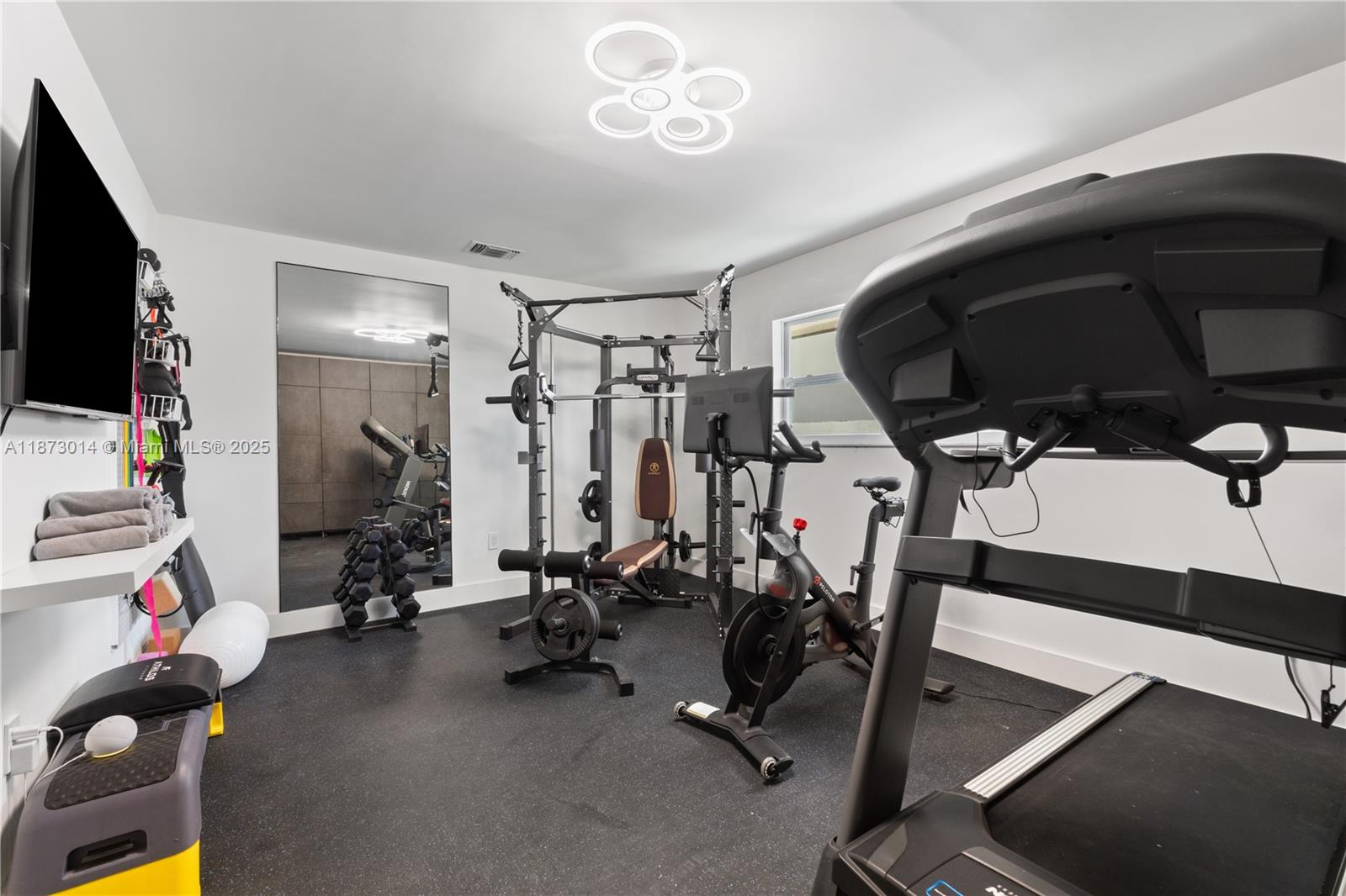 ROYAL OAKS - Residential