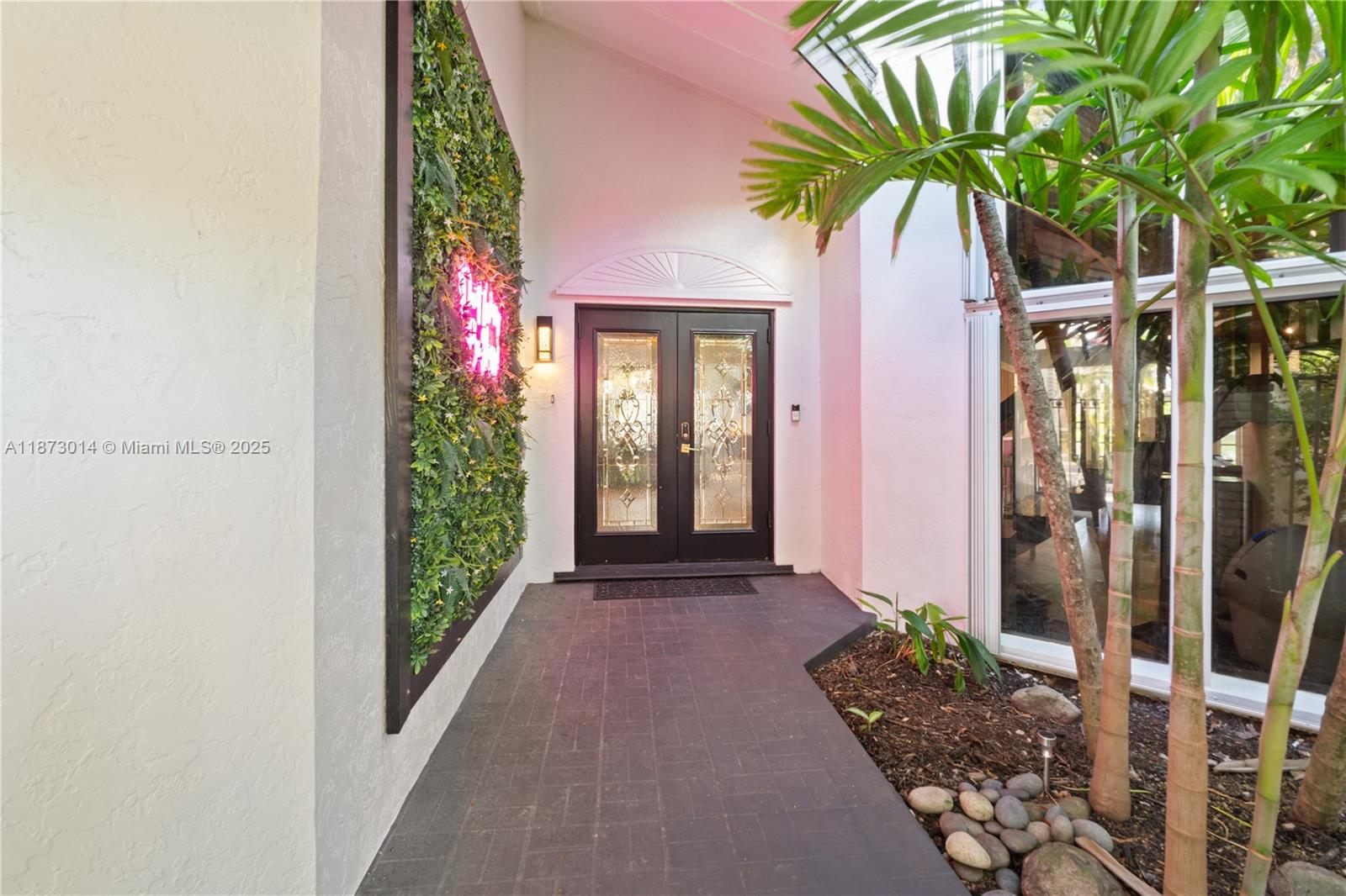 ROYAL OAKS - Residential