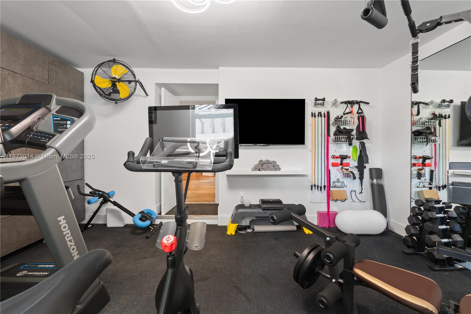 ROYAL OAKS - Residential