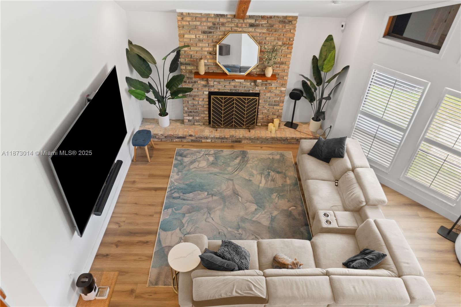 ROYAL OAKS - Residential