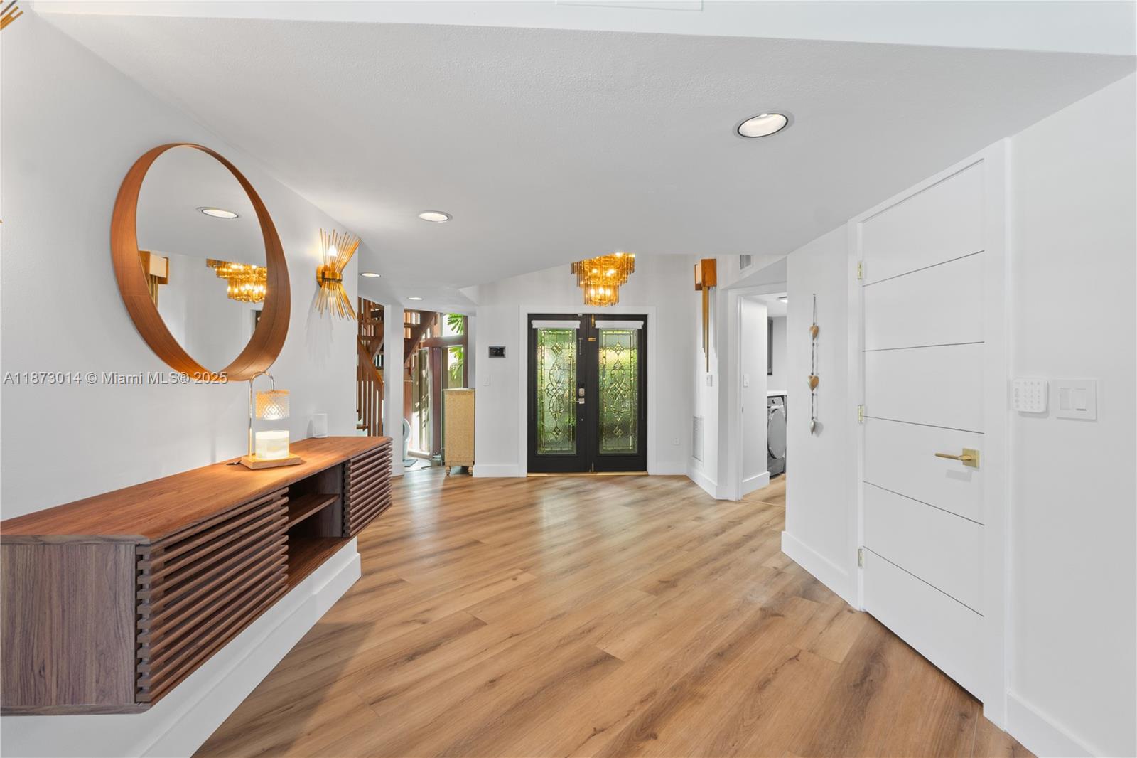 ROYAL OAKS - Residential