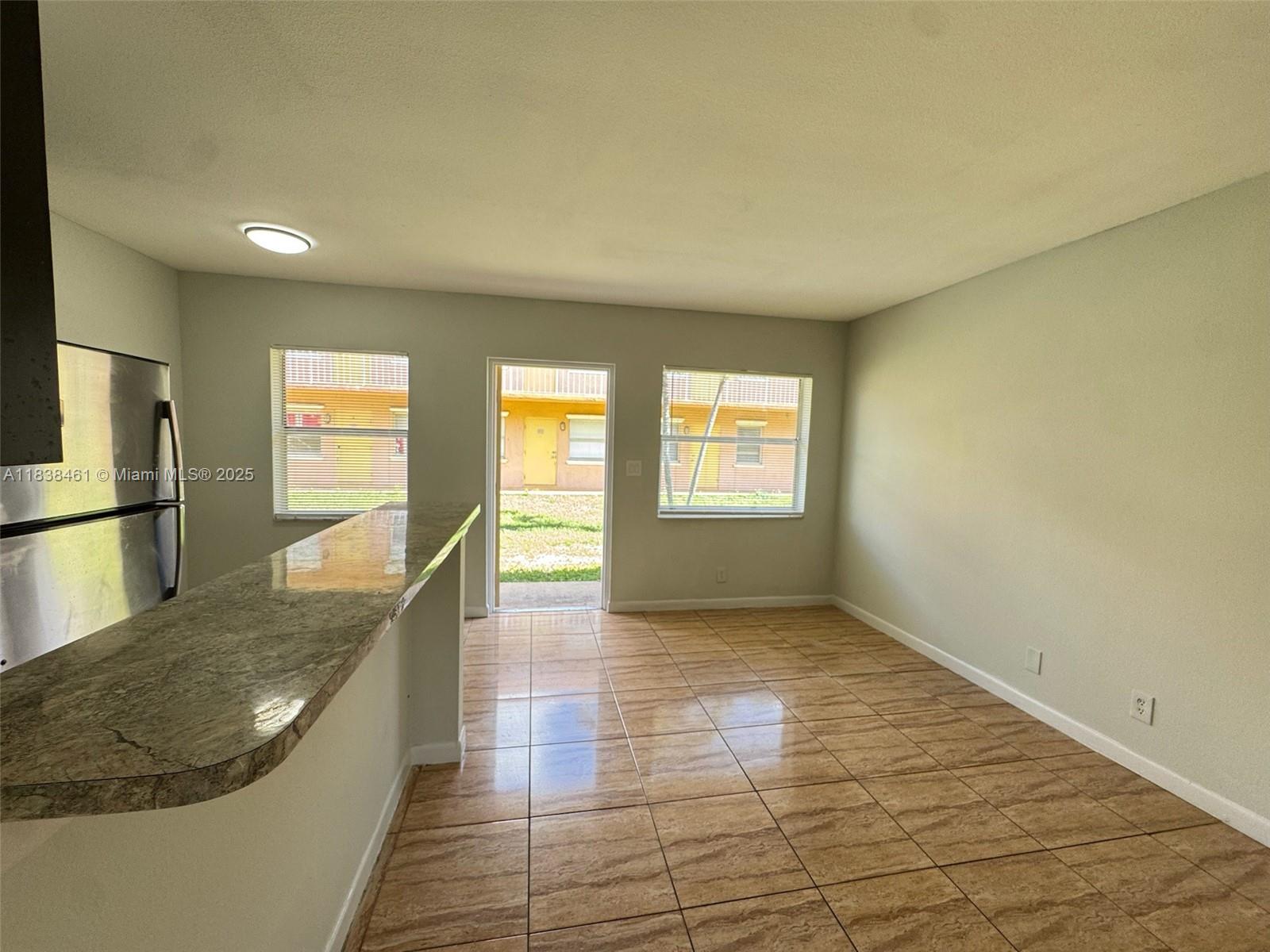 101 NE 41st St G111