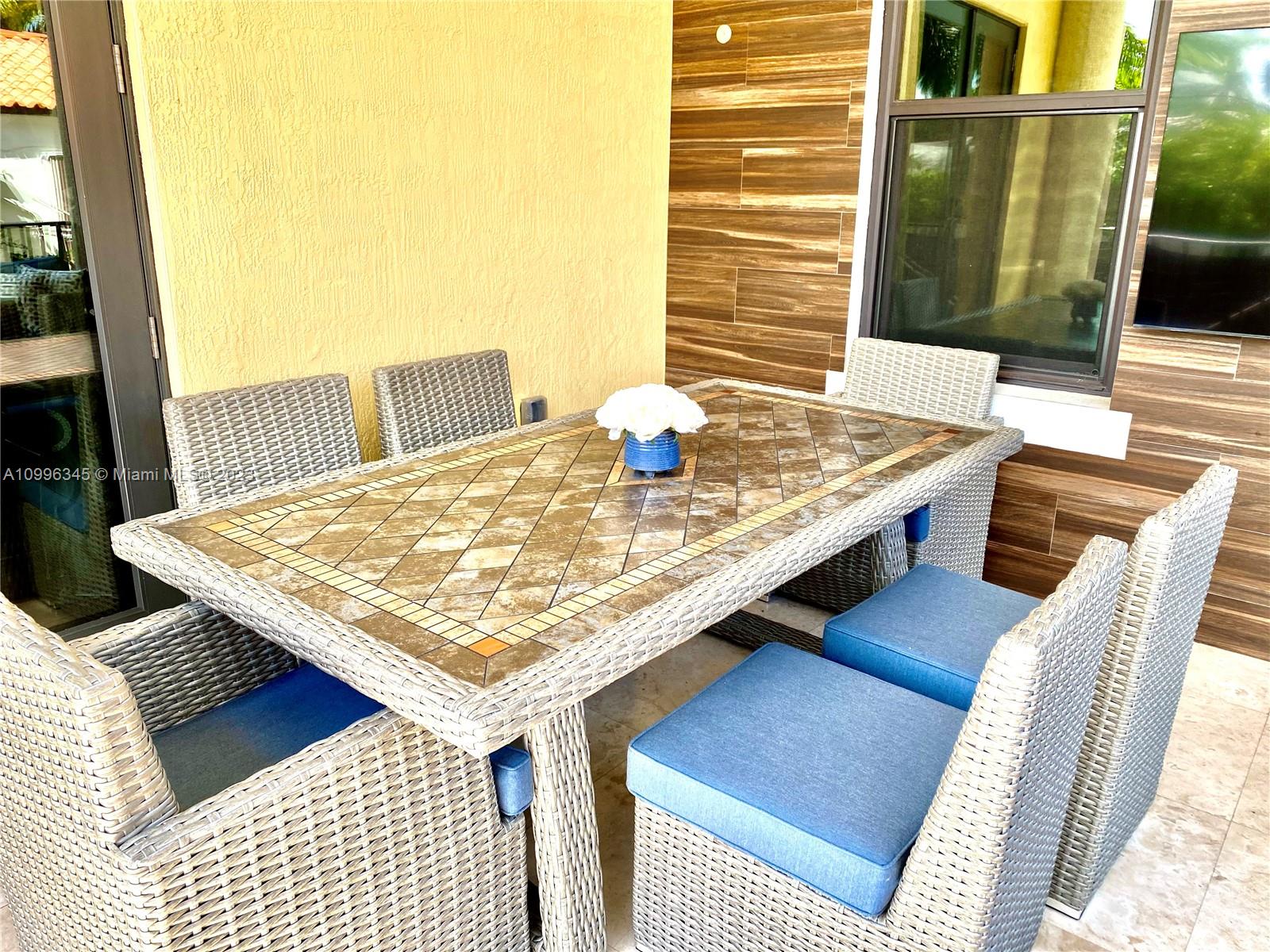 HOLLYWOOD LAKES SEC - Residential Lease