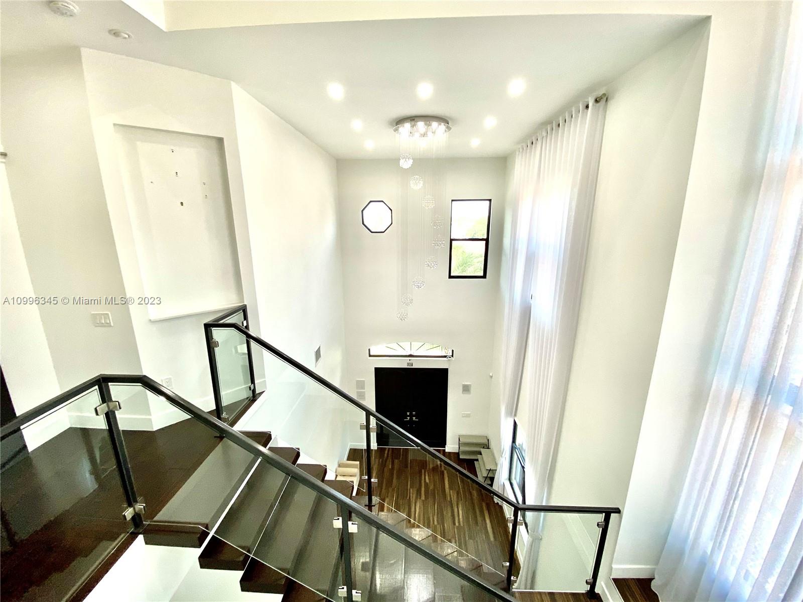 HOLLYWOOD LAKES SEC - Residential Lease