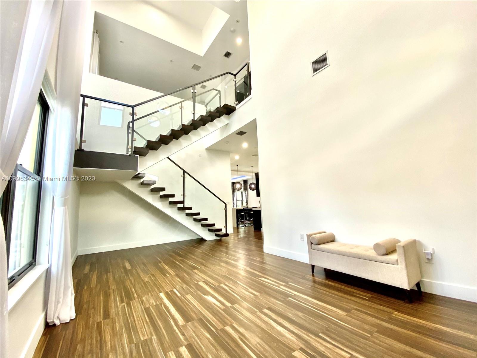 HOLLYWOOD LAKES SEC - Residential Lease