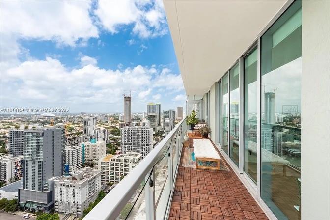 THE AXIS ON BRICKELL COND - Residential Lease