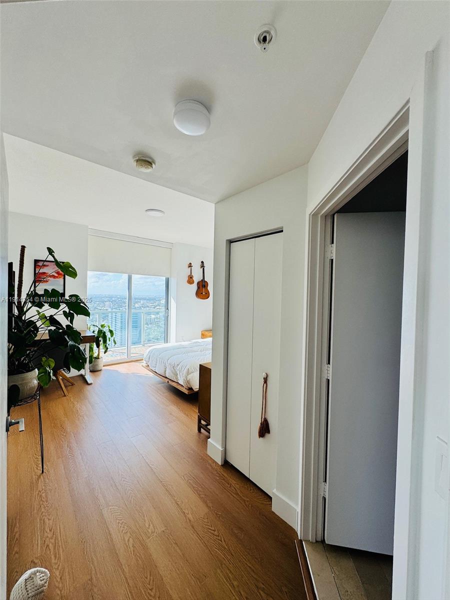 THE AXIS ON BRICKELL COND - Residential Lease