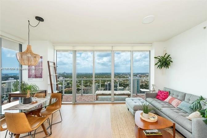 THE AXIS ON BRICKELL COND - Residential Lease