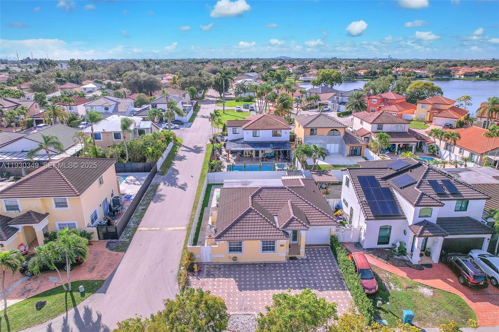 MARBELLA PARK - Residential