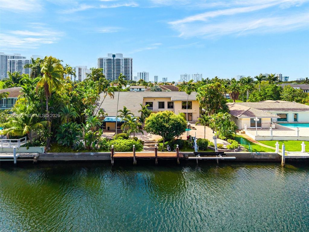 Photo of 448 Poinciana Dr, Hallandale Beach, FL 33009 (MLS # A11992397)