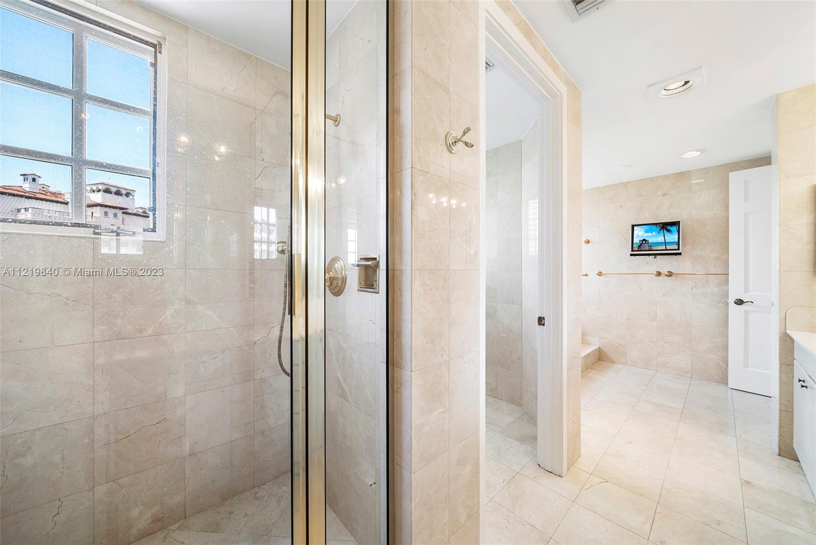 OCEANSIDE @ FISHER ISL CO - Residential