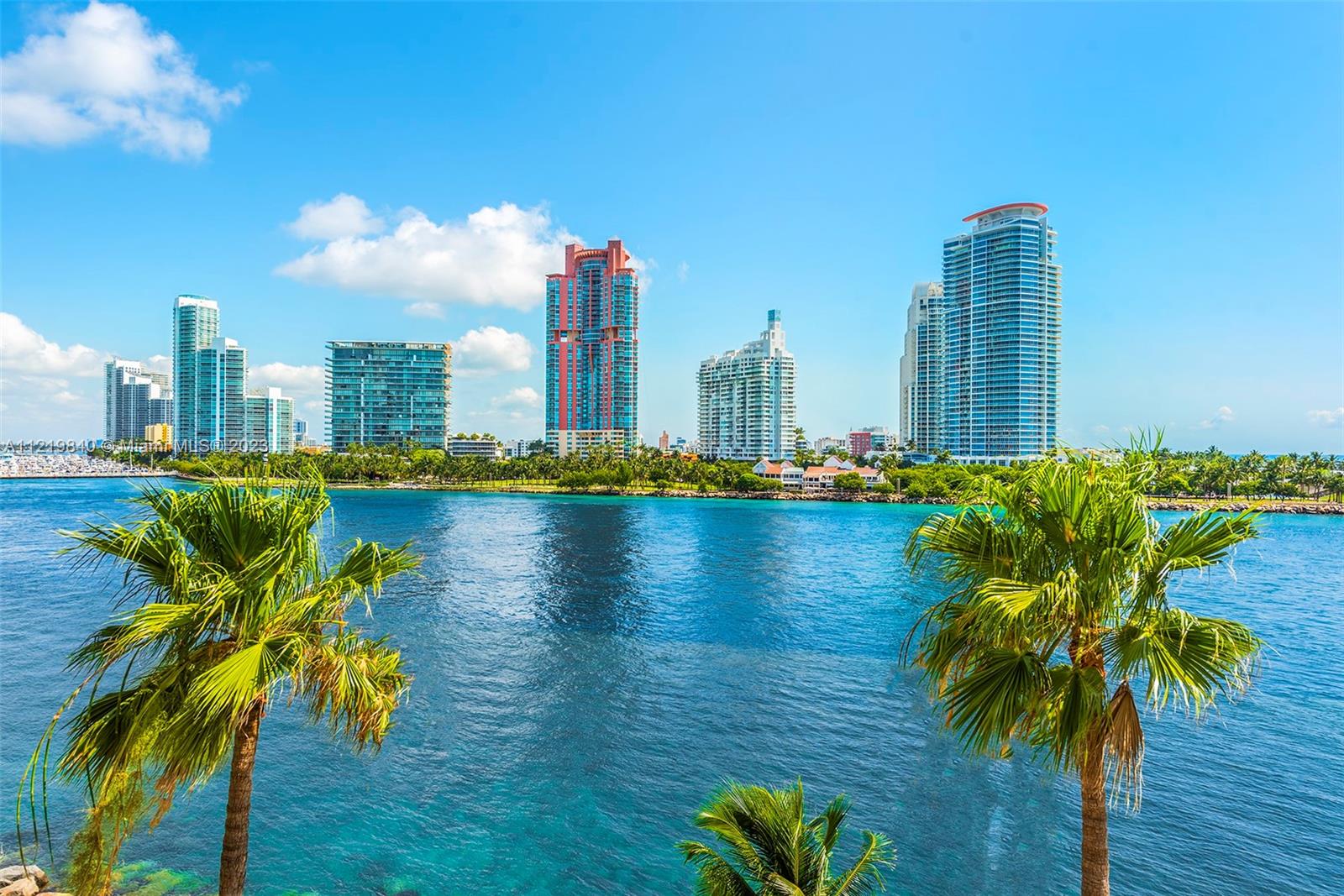 OCEANSIDE @ FISHER ISL CO - Residential