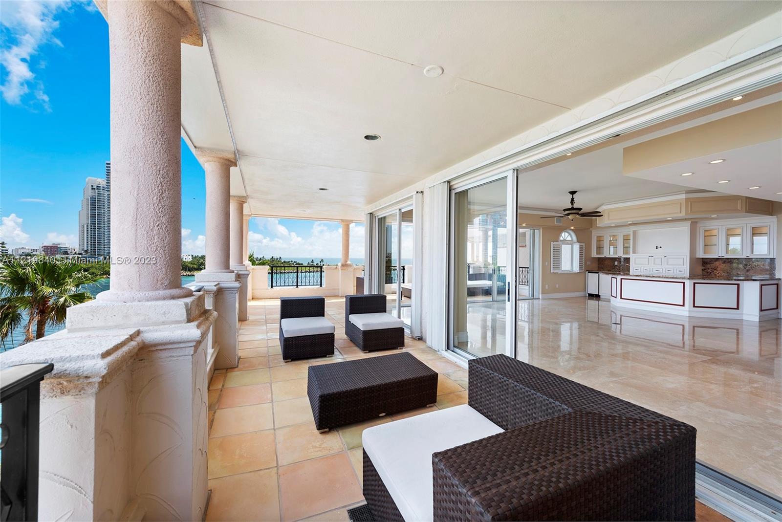 OCEANSIDE @ FISHER ISL CO - Residential