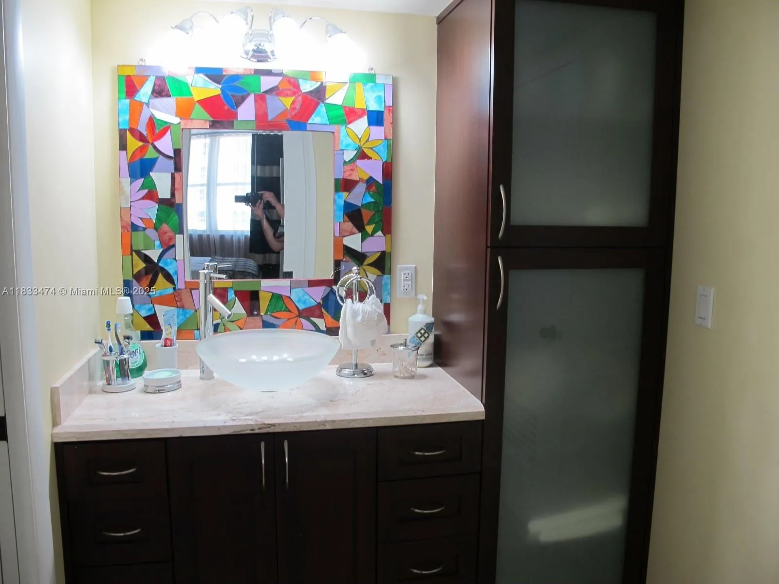 Hallandale Beach, Florida 33009, United States, 1 Bedroom Bedrooms, ,2 BathroomsBathrooms,Residential,Active,163103