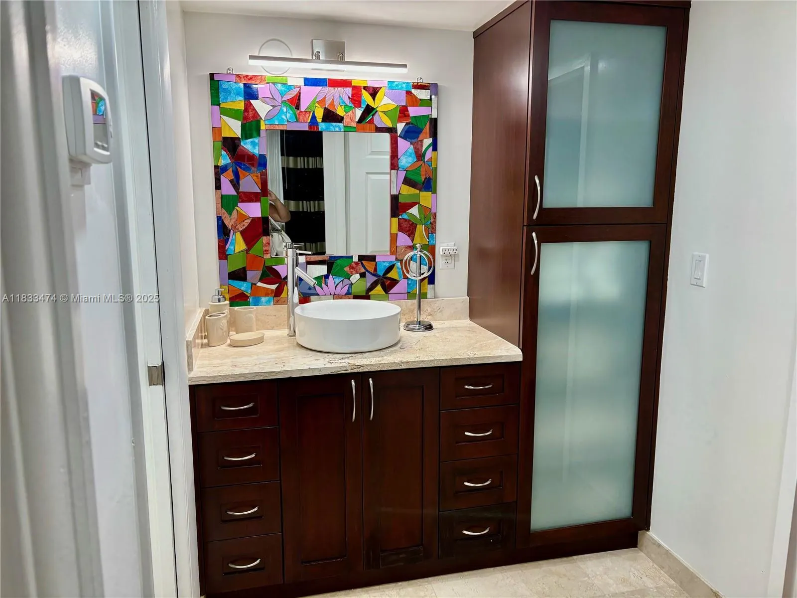 Hallandale Beach, Florida 33009, United States, 1 Bedroom Bedrooms, ,2 BathroomsBathrooms,Residential,Active,163103