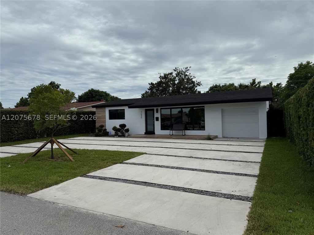 Photo of 7630 Venetian St, Miramar, FL 33023 (MLS # A12075678)