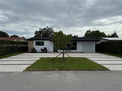 Photo of 7630 Venetian St, Miramar, FL 33023 (MLS # A12075678)