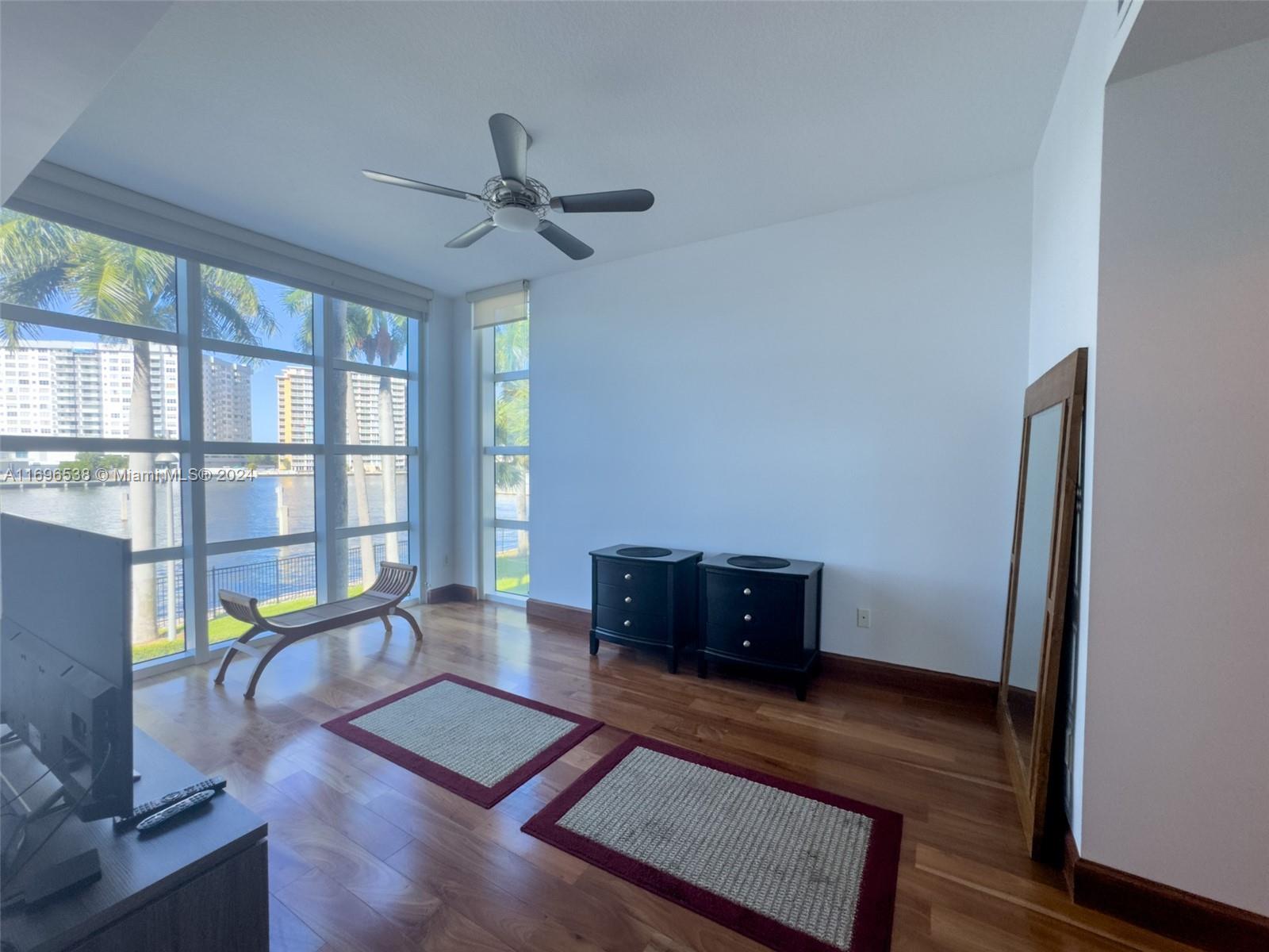 OCEAN MARINE YACHT CLUB C - Residential