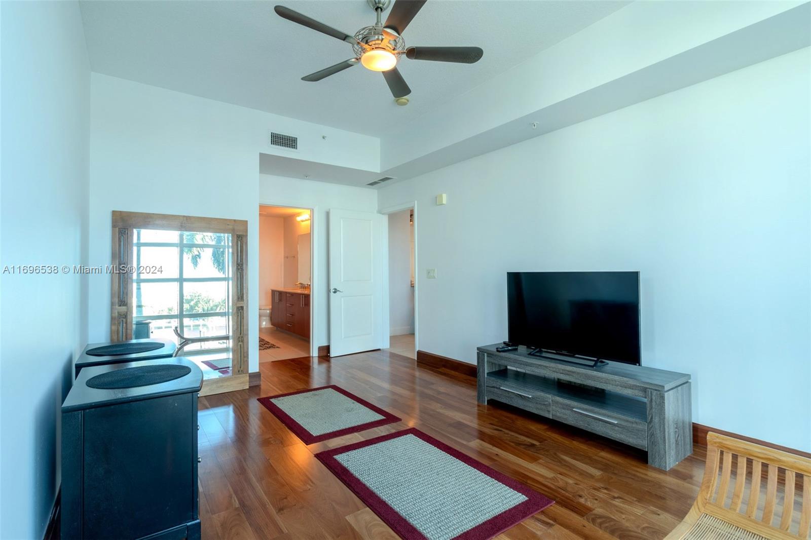 OCEAN MARINE YACHT CLUB C - Residential