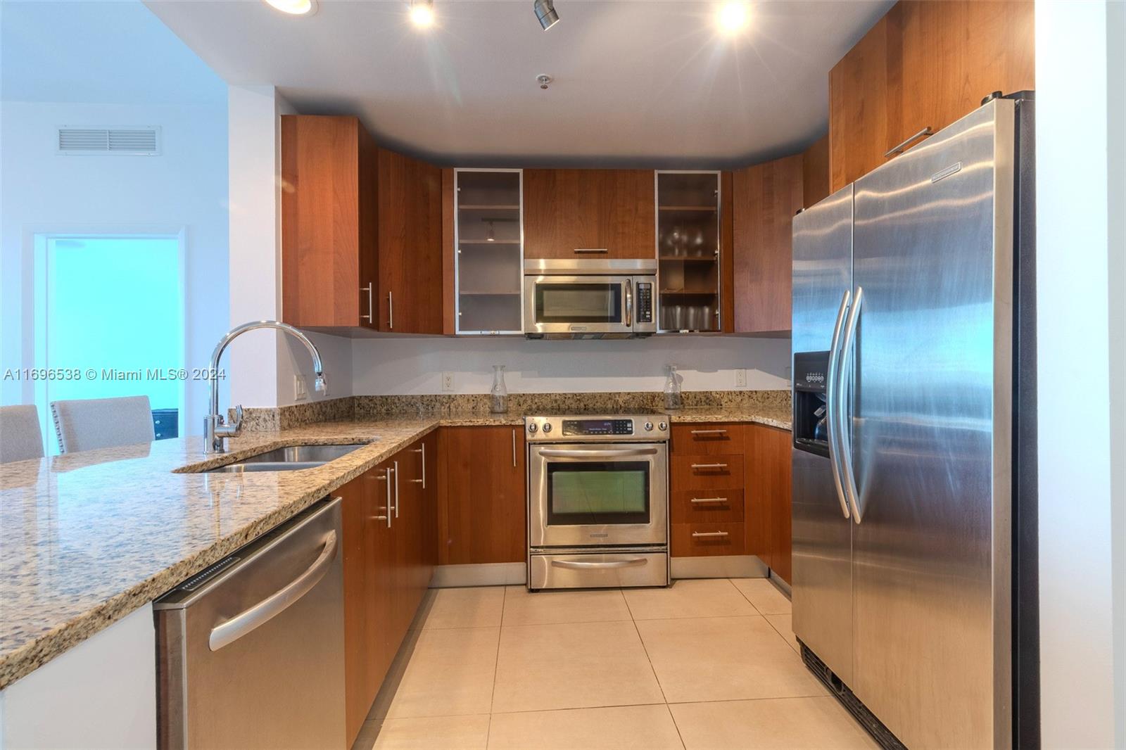 OCEAN MARINE YACHT CLUB C - Residential